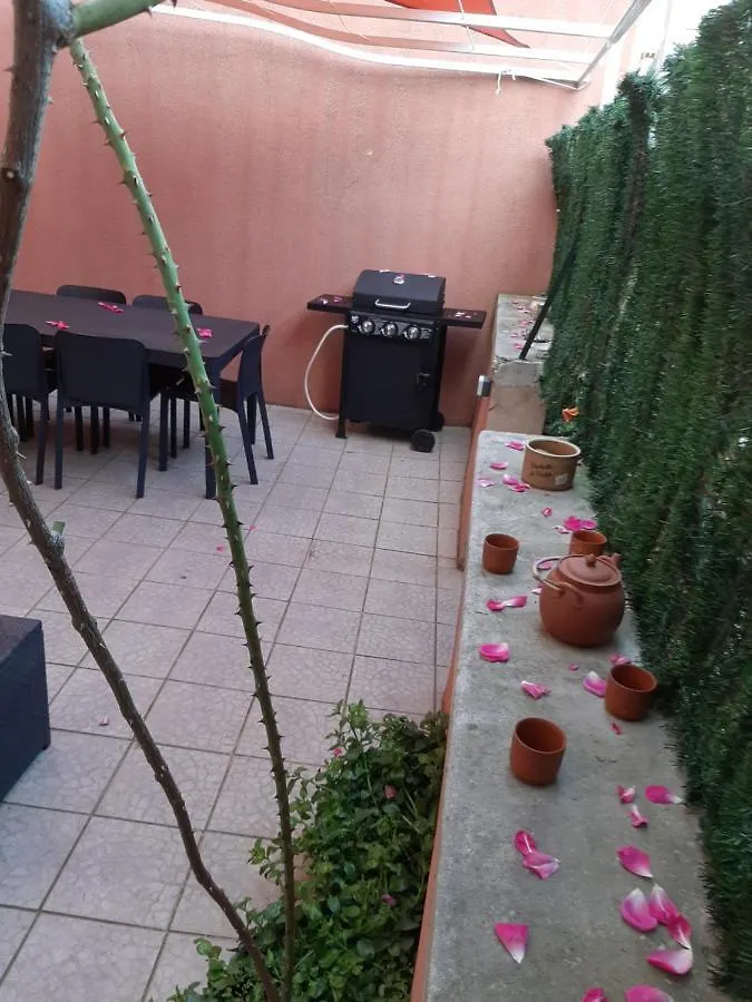 Maison 100 M2, Terrasse 25 M2, Clim, 3 Chbs Avec Tv, Parking Pierrelatte France